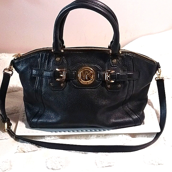 Michael Kors Leather Bag w/Crossbody Leather Strap⚜️👑⚜️